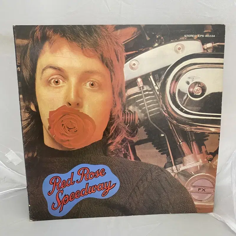 PAUL MCCARTNEY AND WINGS LP / AA2598